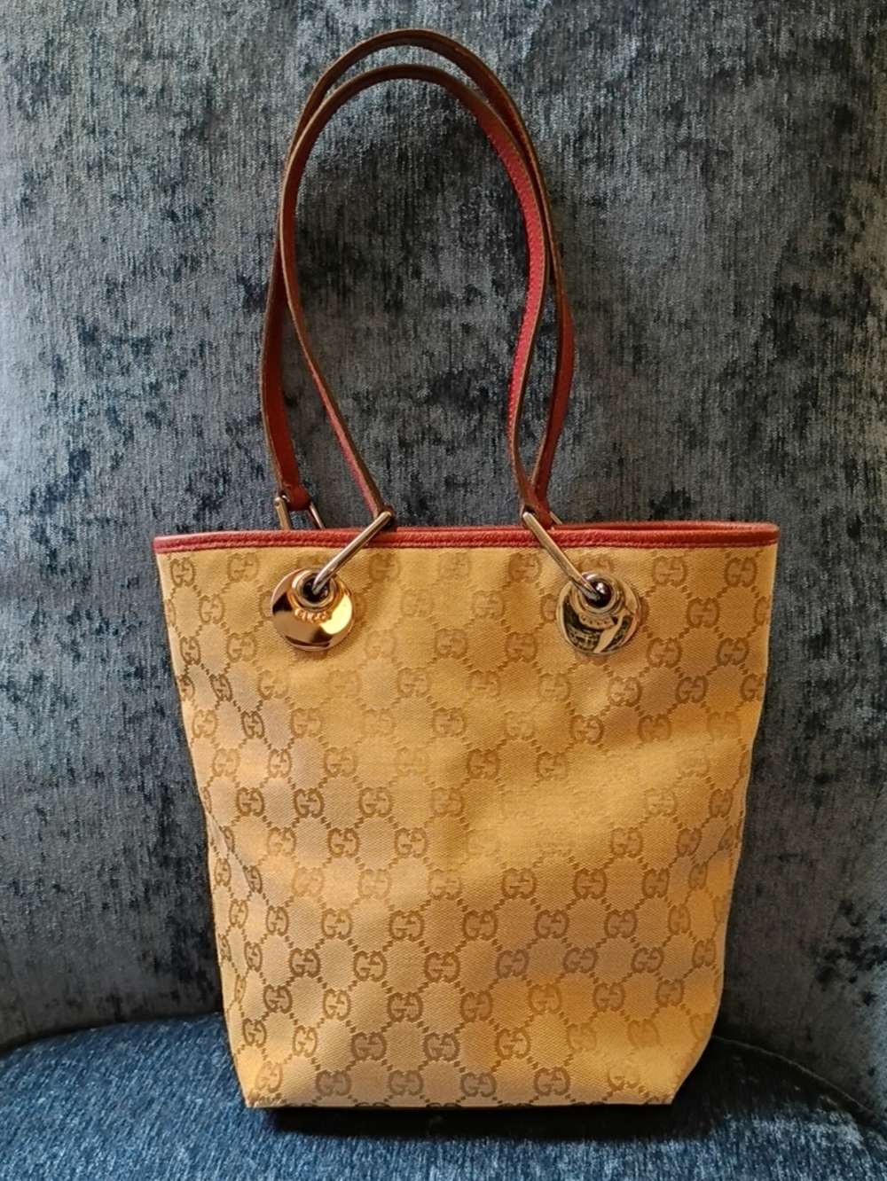 Vintage Gucci Hobo Bag Gold Gucci Logo With Burgundy Leather Straps